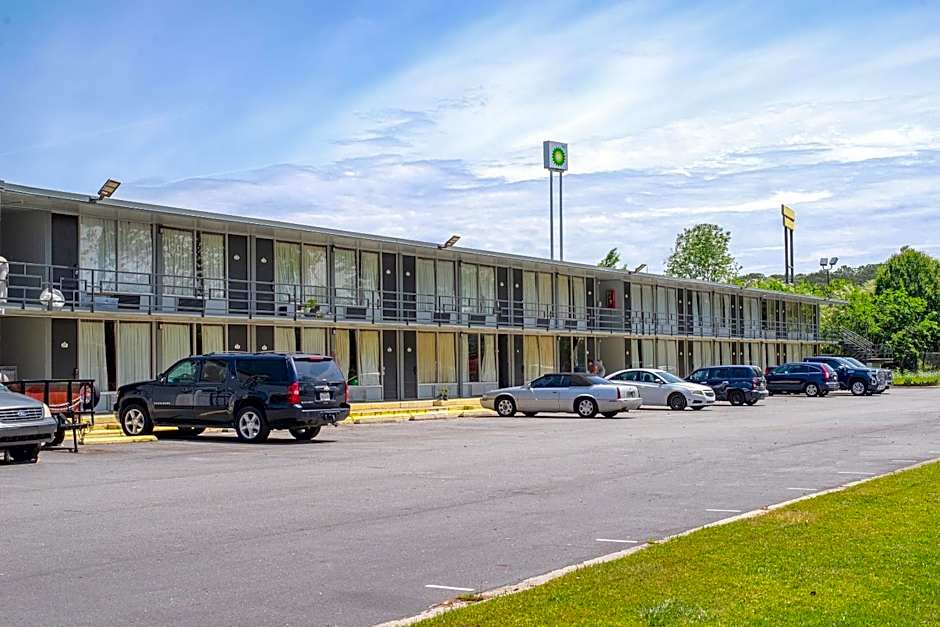 Masters Inn Selma Smithfield I-95 By OYO