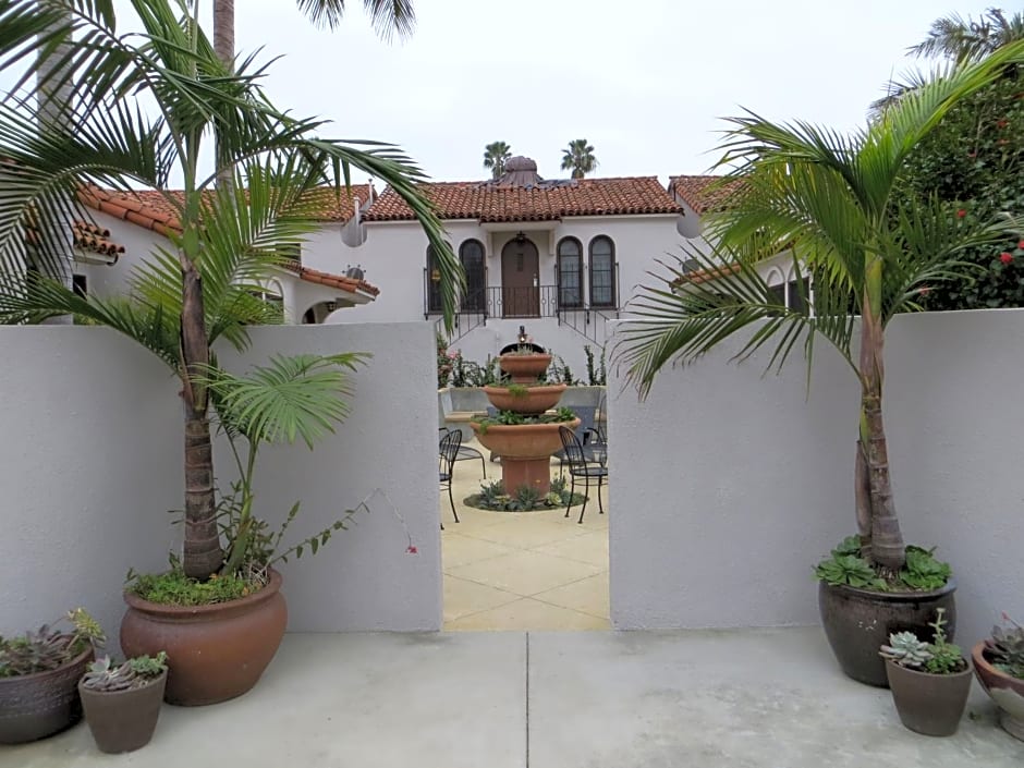 Casa Del Mar Inn