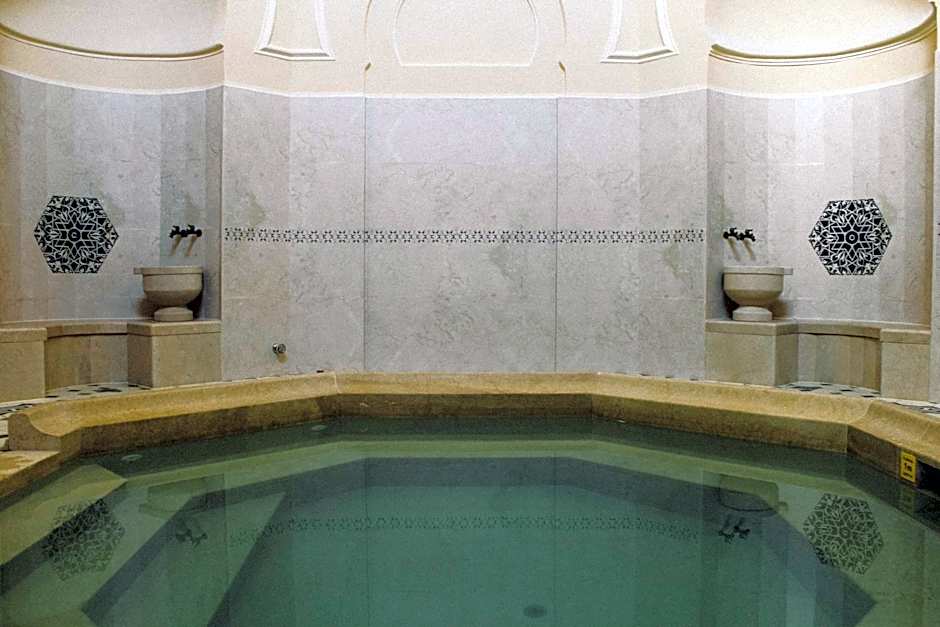 İsa Begov Hamam Hotel