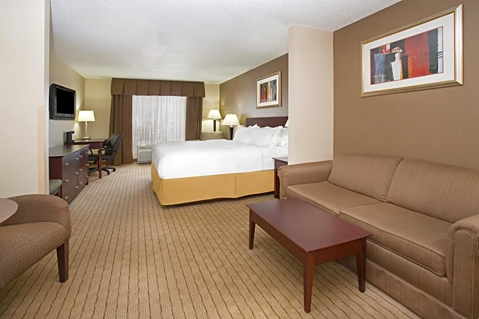 Holiday Inn Express Hotel & Suites Minot South, an IHG Hotel