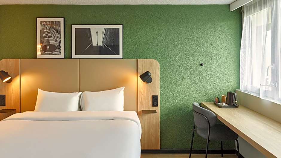 Hotel Campanile Saint German En Laye