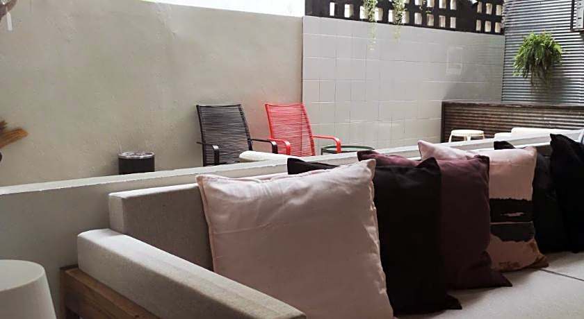 Get GuestHouse 2 (Sangsri 4)