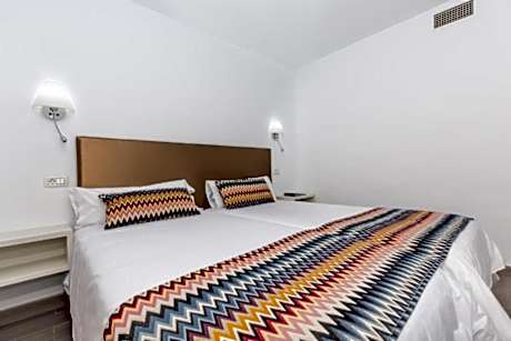 Superior One-Bedroom Apartment
