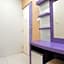 RedDoorz Plus near Stasiun Bekasi