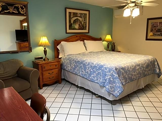 Casa Larrea Inn