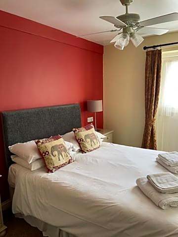 The Red Lion, Stretham