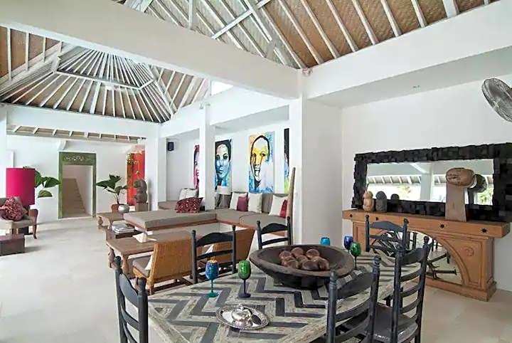 Villa Seminyak 6 Bedrooms
