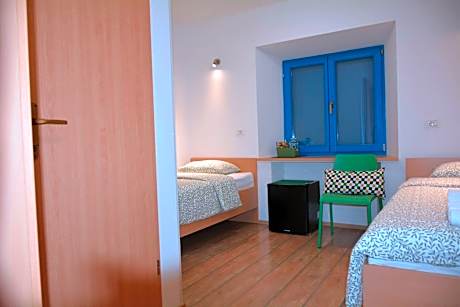 Twin Room with Private Bathroom