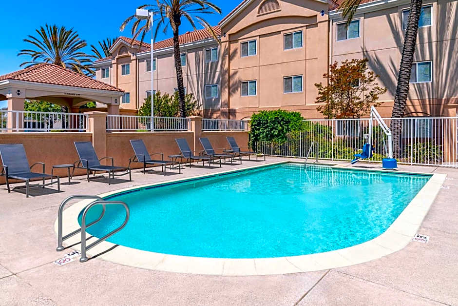 Fairfield Inn & Suites by Marriott San Francisco San Carlos