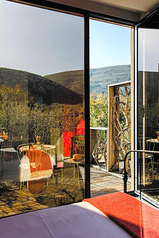 Cooking and Nature - Emotional Hotel