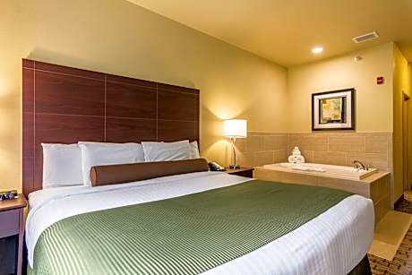 King Suite with Spa Bath