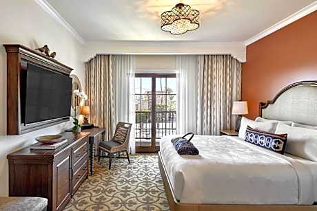 1 Bedroom Suite, 1 King, Sofa bed, Fireplace