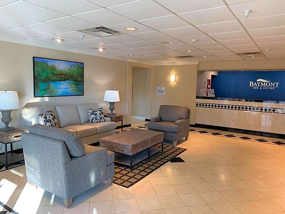 Baymont by Wyndham Latham Albany Airport