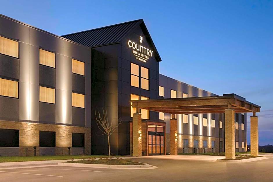 Country Inn & Suites by Radisson, Lawrence, KS