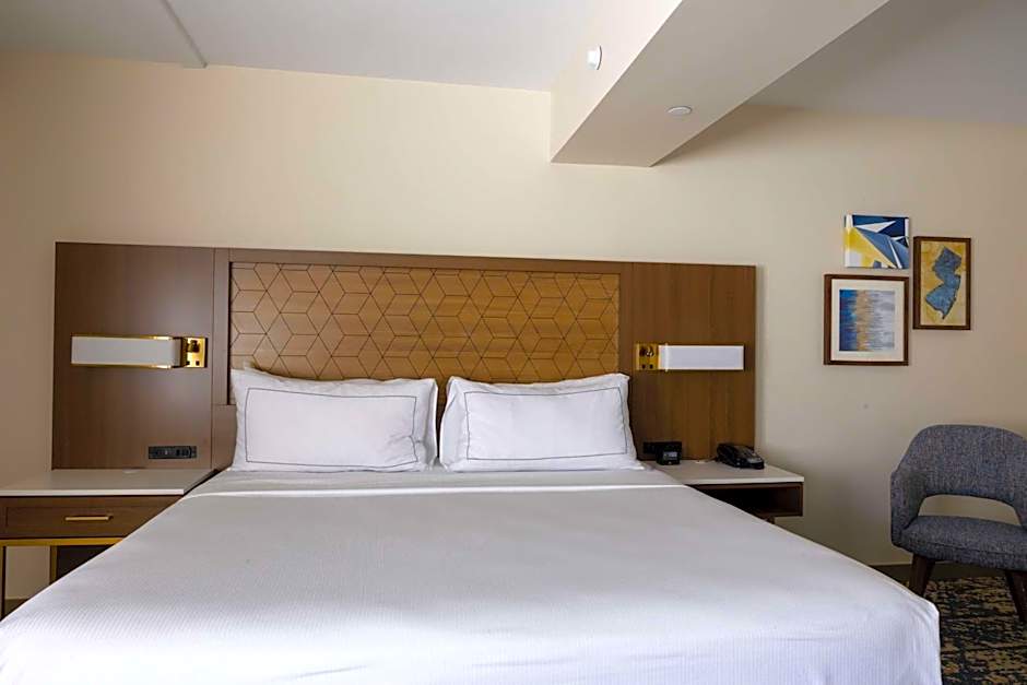 DoubleTree By Hilton Tinton Falls Eatontown