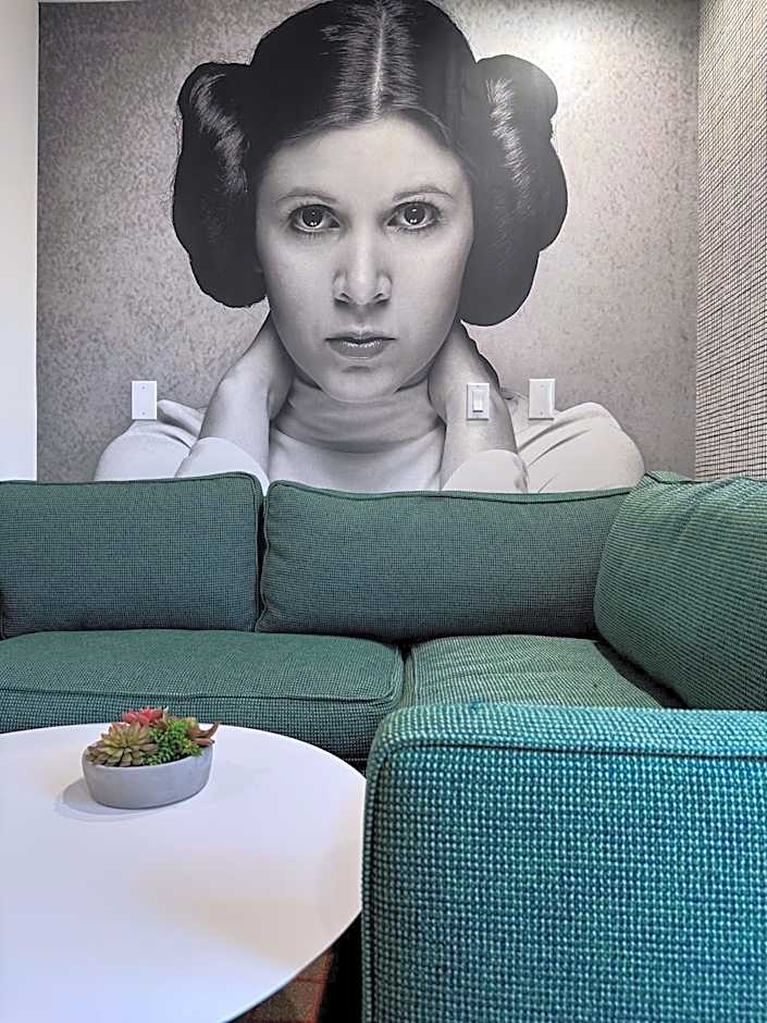 The Hollywood Franklin Hotel near Universal Studios