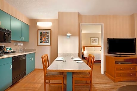 2 King Beds 2 Bedroom 2 Bath Suite Nonsmoking