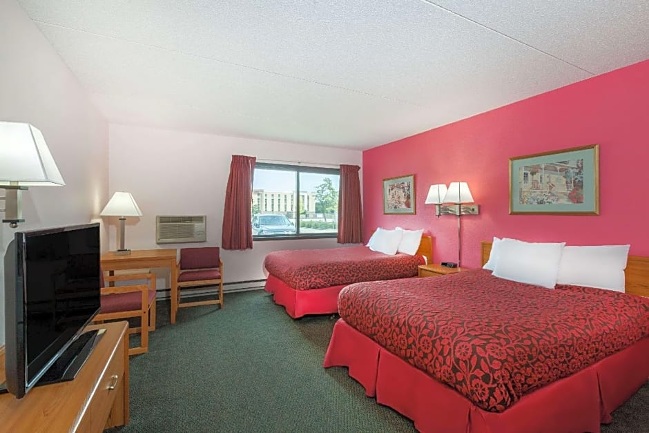 Days Inn by Wyndham Mason City