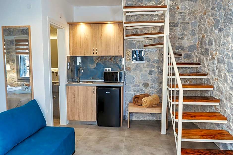 THALASSIA LUXURY APARTMENTS