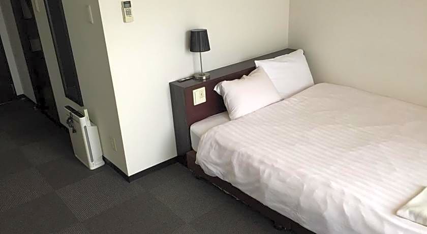Omura Station Hotel