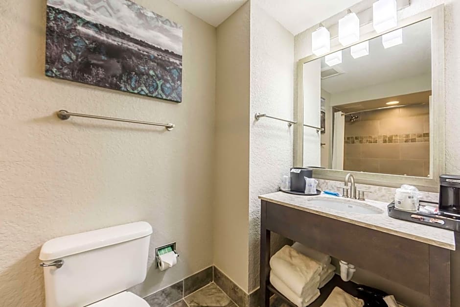 Best Western Plus Sebastian Hotel & Suites