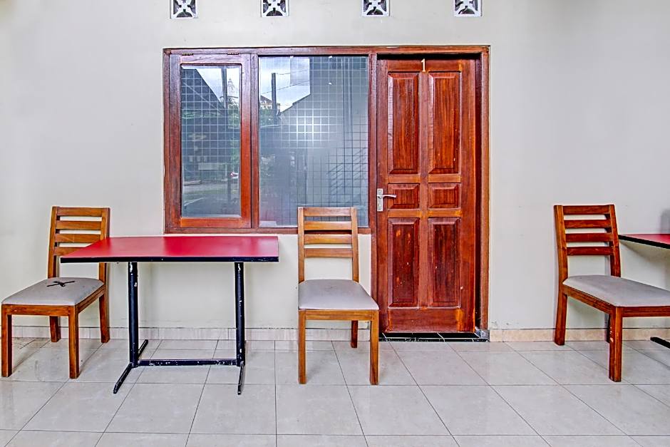 OYO 93660 New Family Hotel Syariah