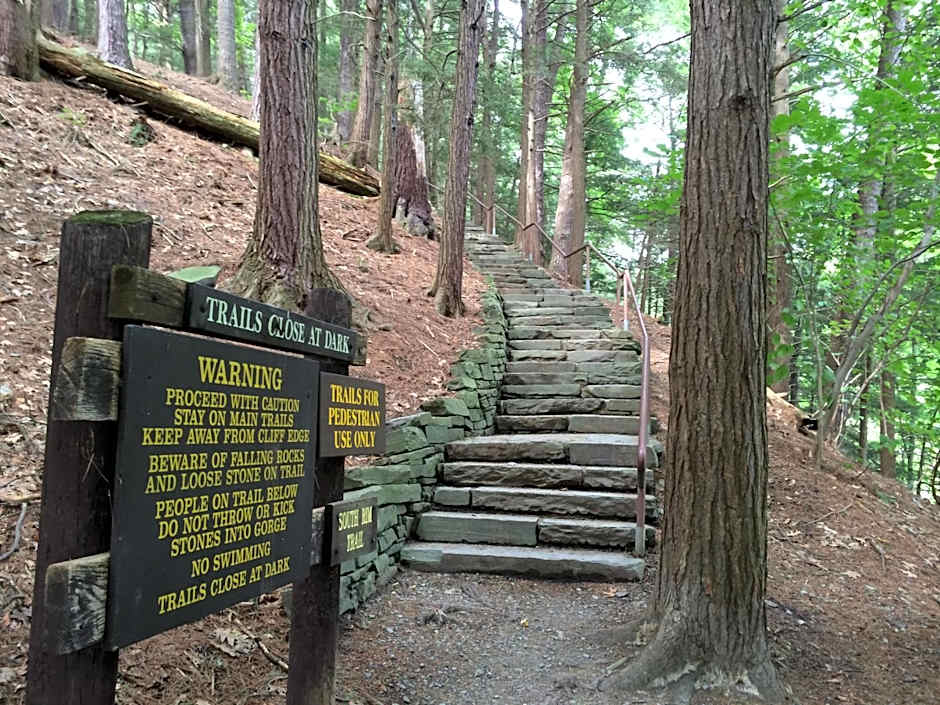 Inn at Taughannock Falls