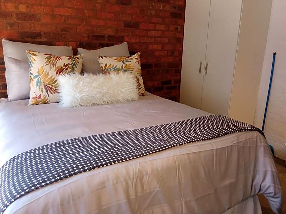 Royal Stina Hotel-style with Swimming pool