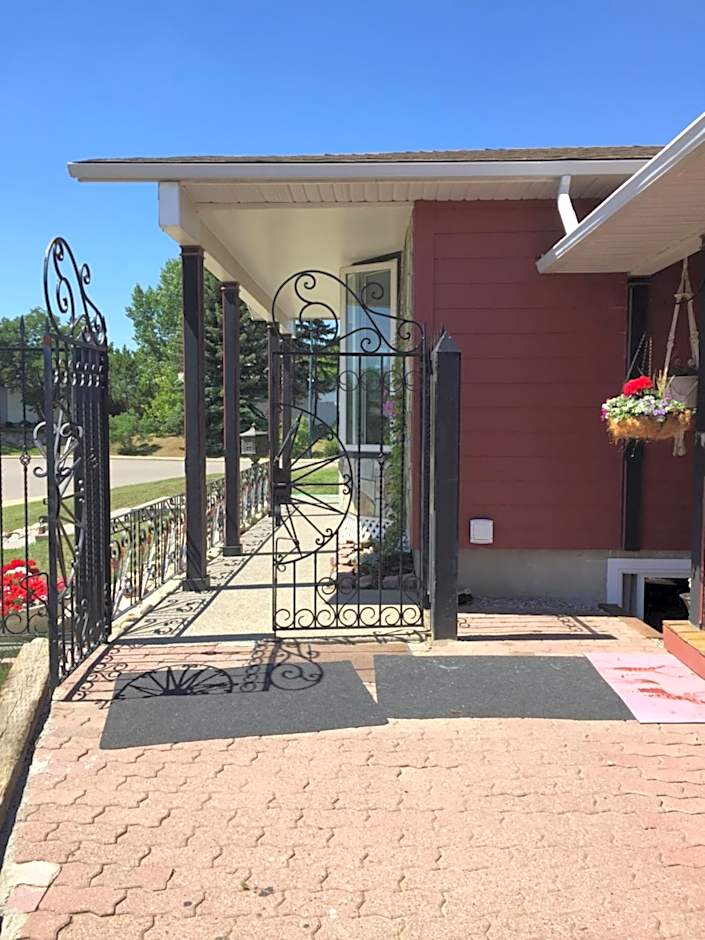 The Calgary Hub hostel style Home