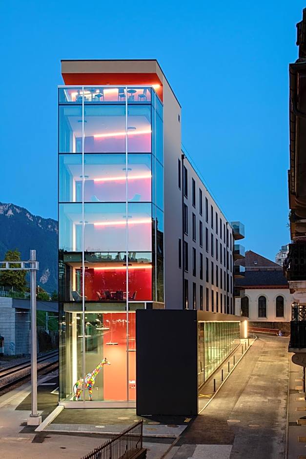 "The Freddie Mercury" Hotel