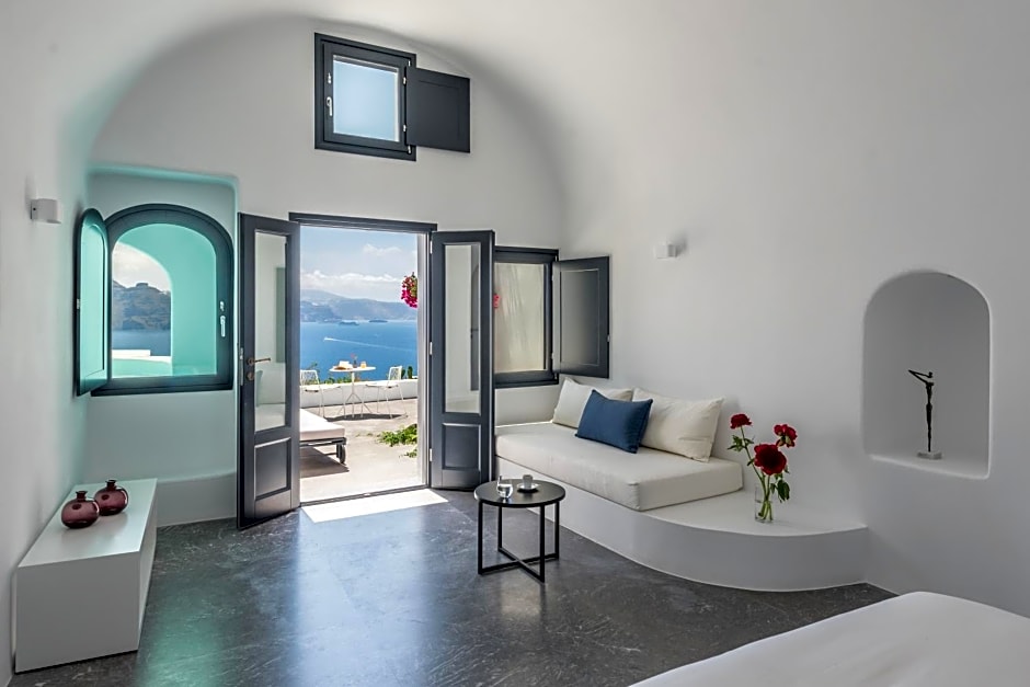 Chelidonia Luxury Suites