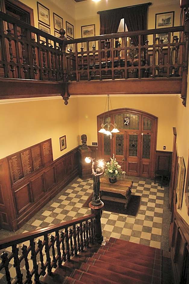 Kimberley Club Guesthouse