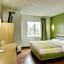Super 8 by Wyndham Aurora East