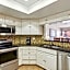 Beach Palms- Unit 102