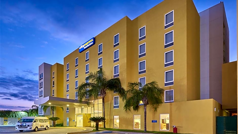 City Express by Marriott Mazatlán