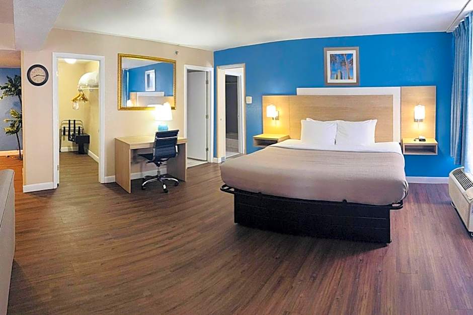 Quality Inn & Suites Conference Center