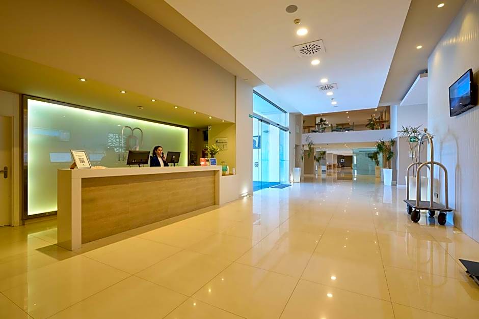 M.A. Hotel Sevilla Congresos