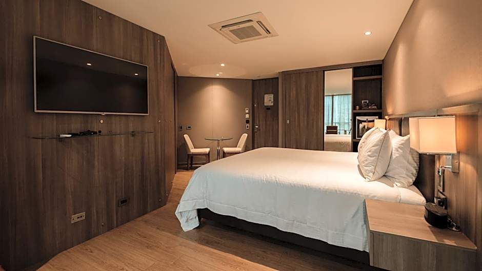 Binn Hotel