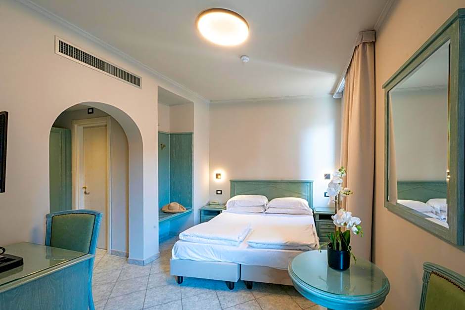 Cavour 30TRE - Hotel Moderno