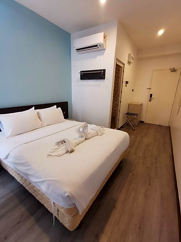 TT Dorf Hotel (Matang)