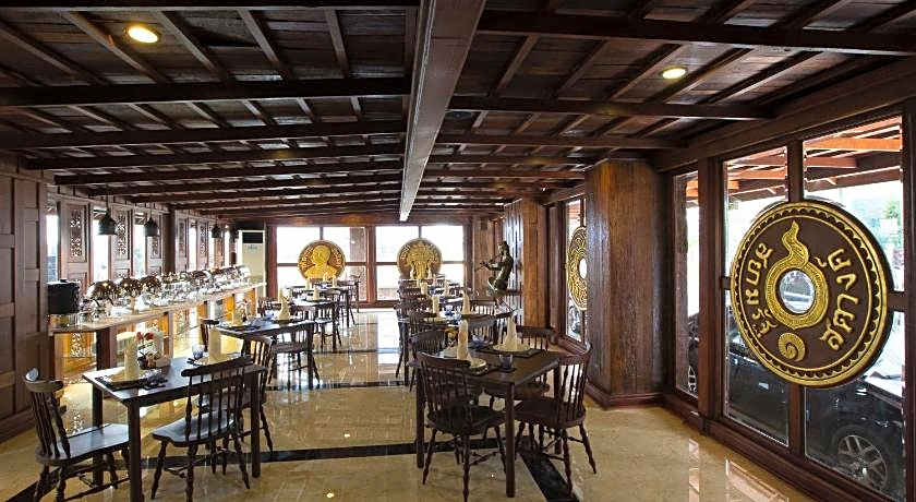 True Siam Rangnam Hotel