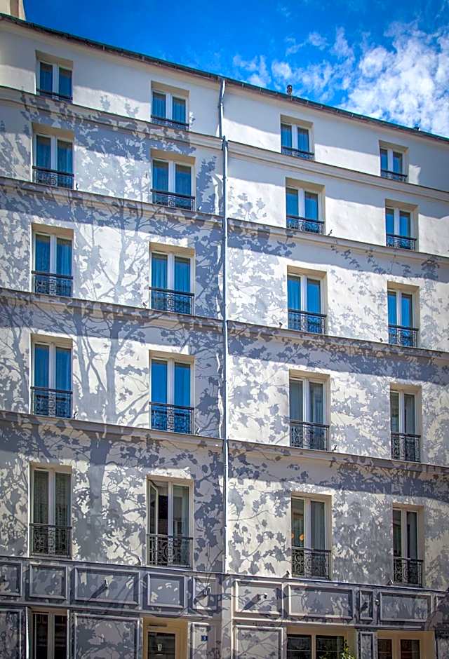 Apostrophe Hotel