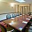 La Quinta Inn & Suites by Wyndham Downtown Conference Center