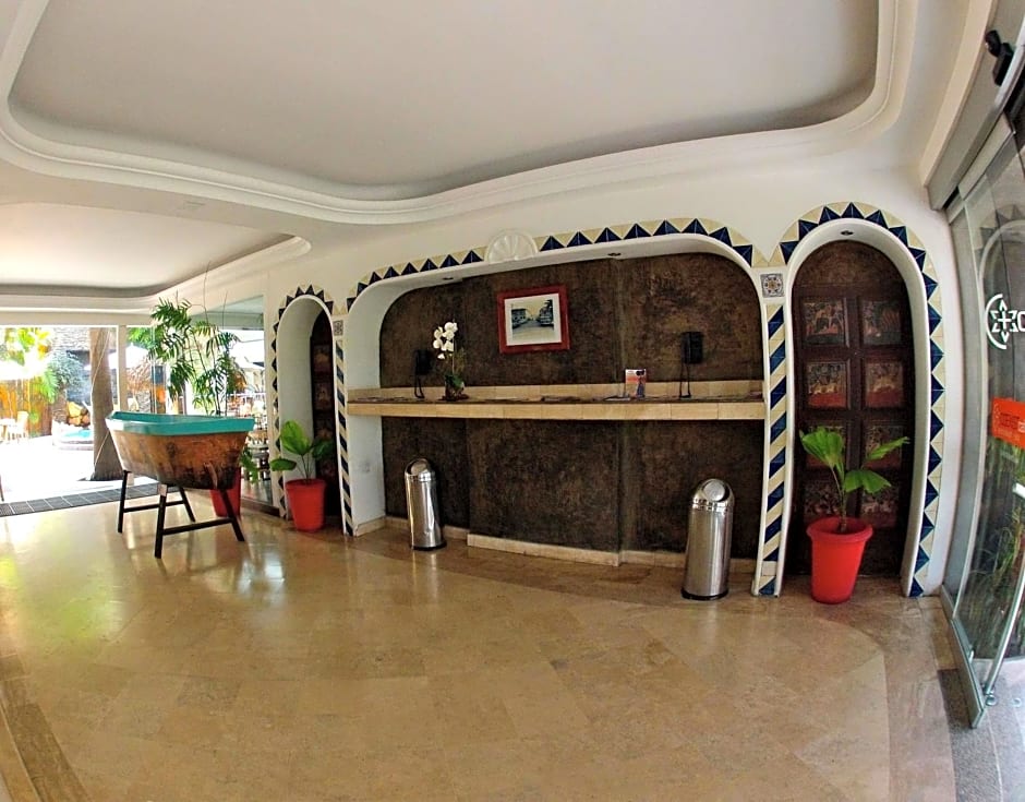 Hotel Rio Malecon