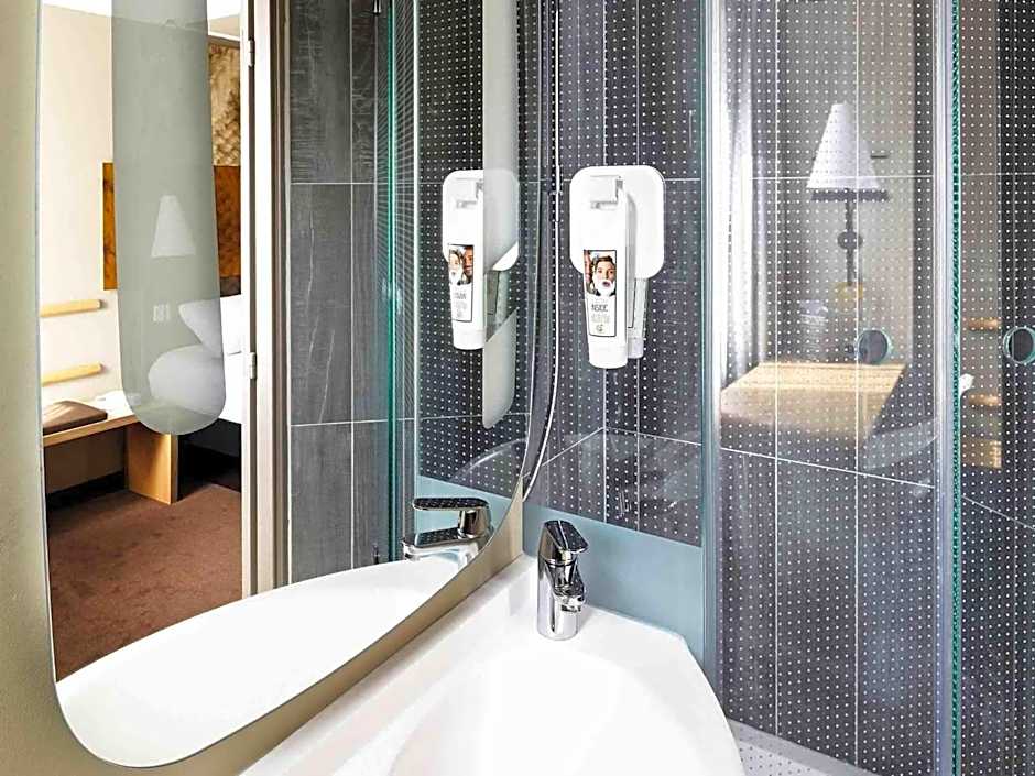 ibis Marne la Vallee Champs