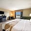 Quality Inn & Suites Fishkill South near I-84