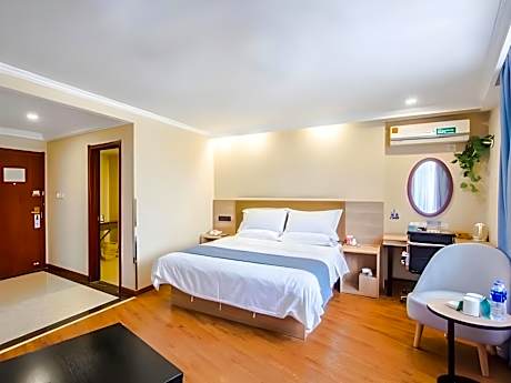 GTI - Superior Queen, Chess