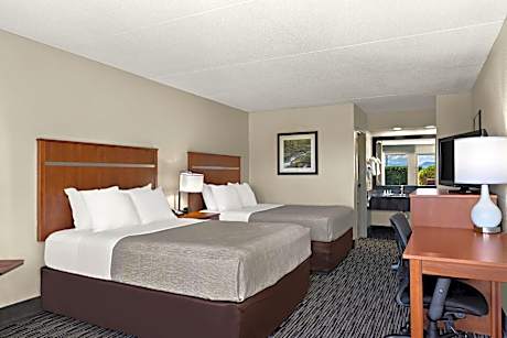 Queen Room with Two Queen Beds - Non-Smoking