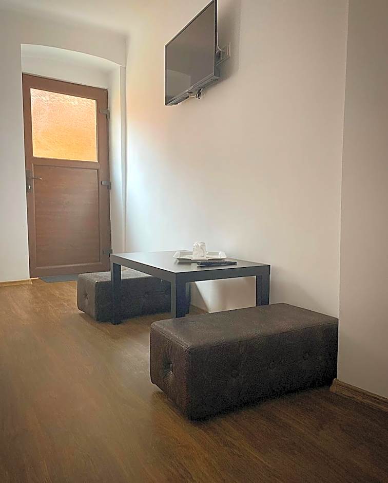 ULLYSSES GUEST HOUSE