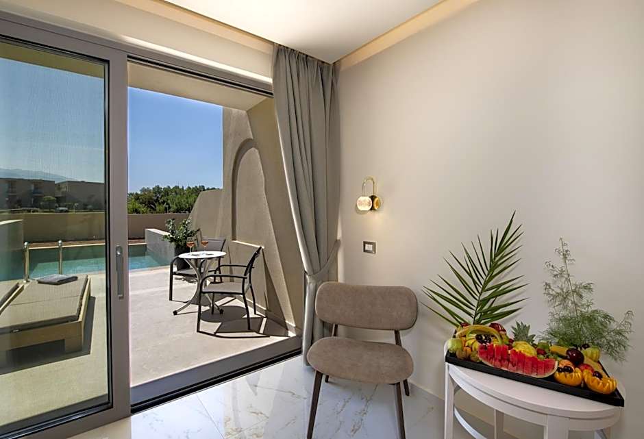 Vantaris Luxury Beach Resort